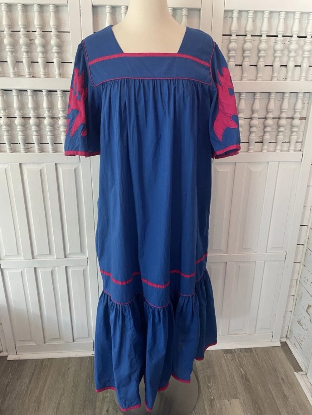 Sohie Wind dress, MuMu Lounge blue long 100% Cotton pockets, appliqued, G21